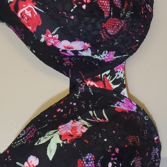 Ashley Stewart Floral Underwire Bra Size 46DDD - Picture 2 of 5